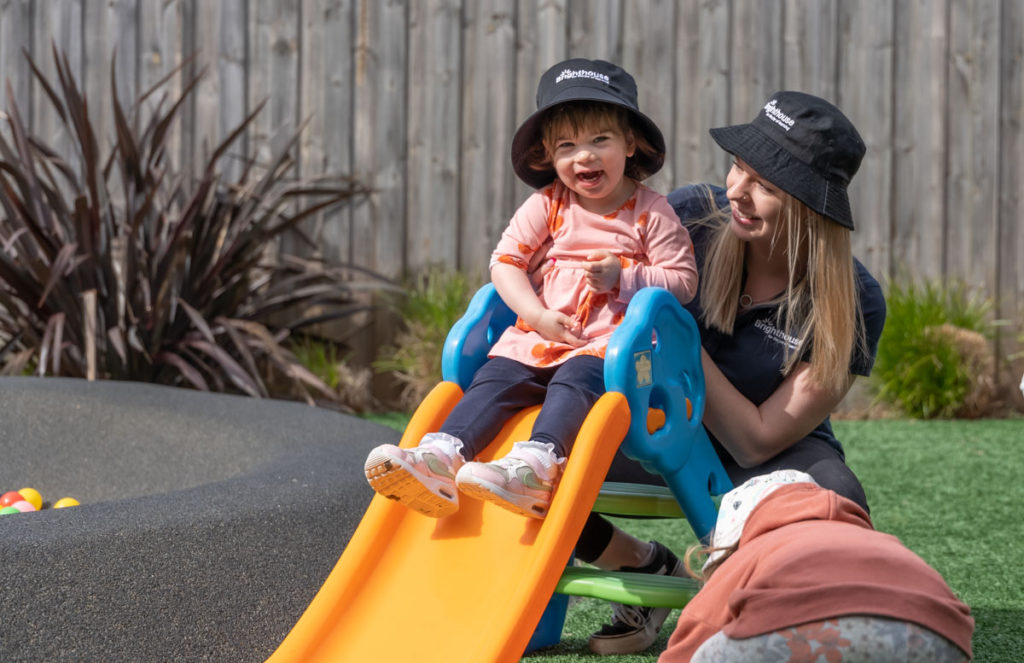 Brighthouse South Morang Educator and Children Playing 02